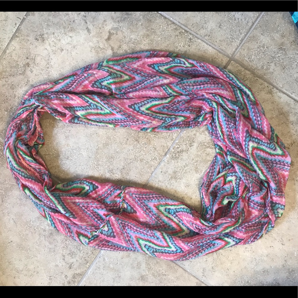 Infinity scarf